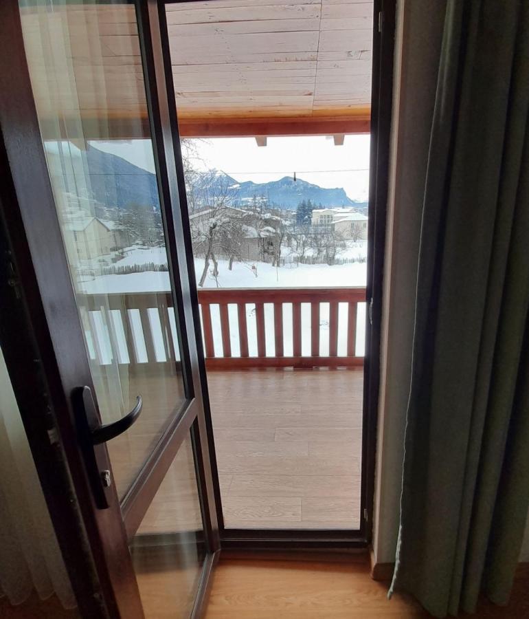 Jeiran Japaridze'S Guesthouse Mestia Exterior photo