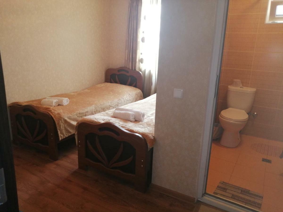 Jeiran Japaridze'S Guesthouse Mestia Exterior photo